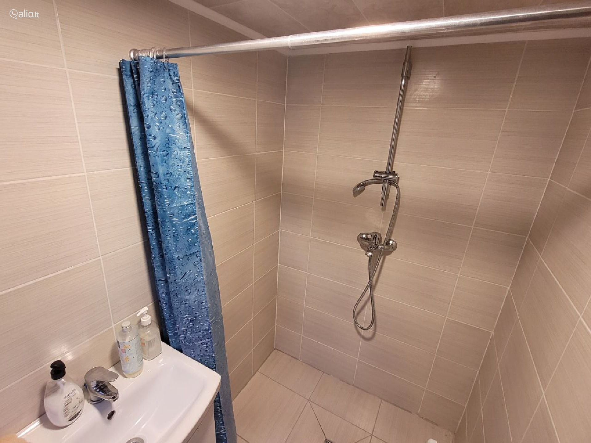 PARDUODAMA SODYBA VIENKIEMYJE LAZDIJŲ R. SAV., STEBULIŲ K.