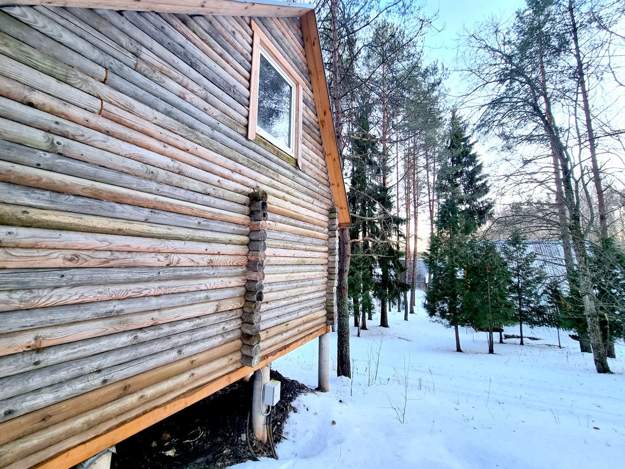 Išskirtinis sklypas su poilsio namu