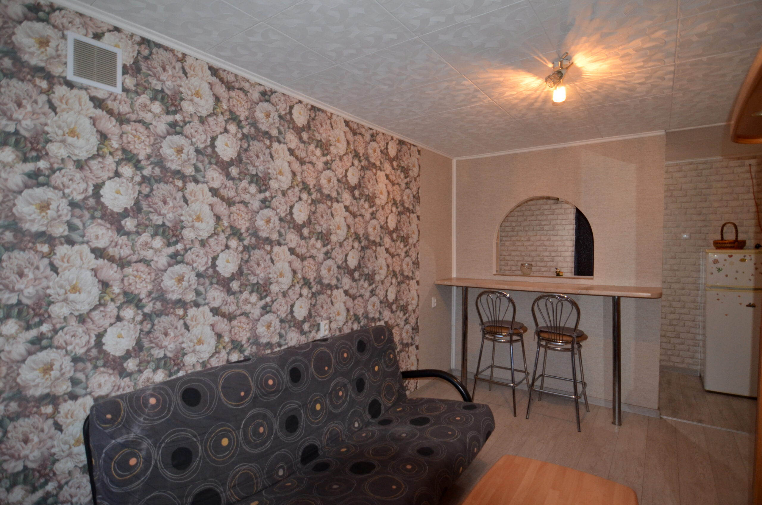 Parduodamas 1 kambario butas bendrabutyje, Plungėje.