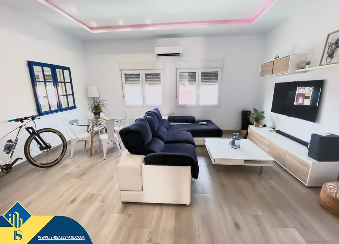 Parduodamas 3 kambarių renovuotas namas, Ispanijoje, Malaga provincijoje, Estepona mieste