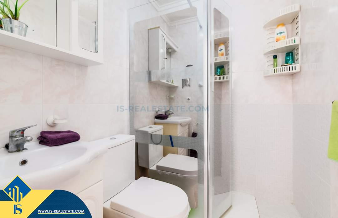 Parduodamas 3 kambarių antro aukšto bungalas, Ispanijoje, Alicante provincijoje, Torrevieja mieste