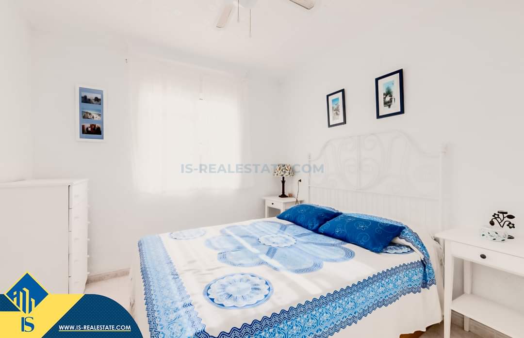 Parduodamas 3 kambarių antro aukšto bungalas, Ispanijoje, Alicante provincijoje, Torrevieja mieste