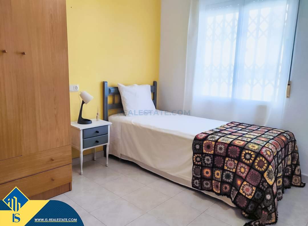 Parduodamas 3 kambarių apartamentas, Ispanijoje, Alicante provincijoje, Torrevieja mieste