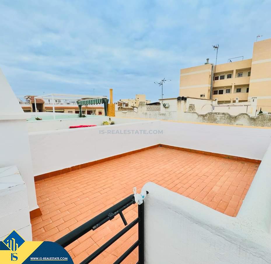 Parduodamas 2 kambarių apartamentas, Ispanijoje, Alicante provincijoje, Torrevieja, La Mata mieste