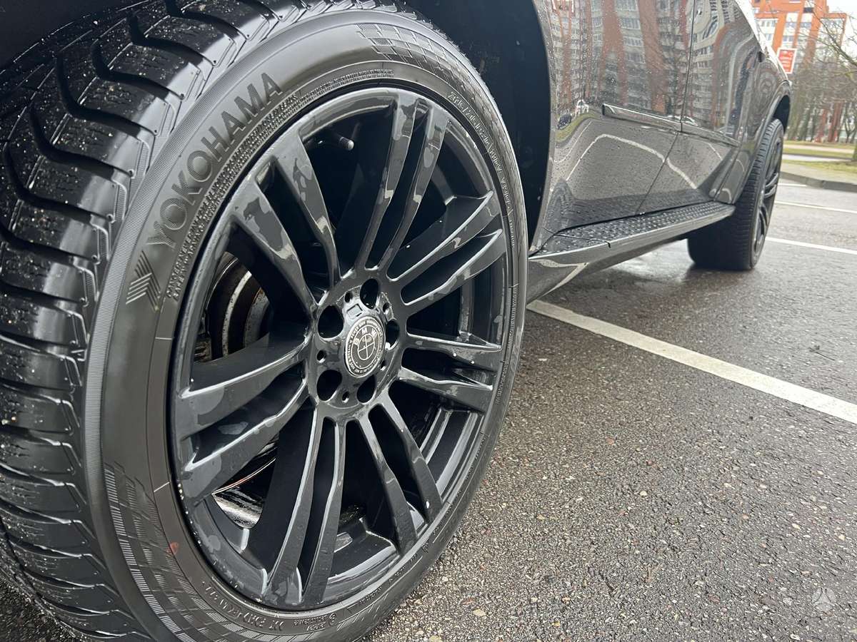 Parduodamas BMW X5 2013/6 3.0 / 225kw benzinas