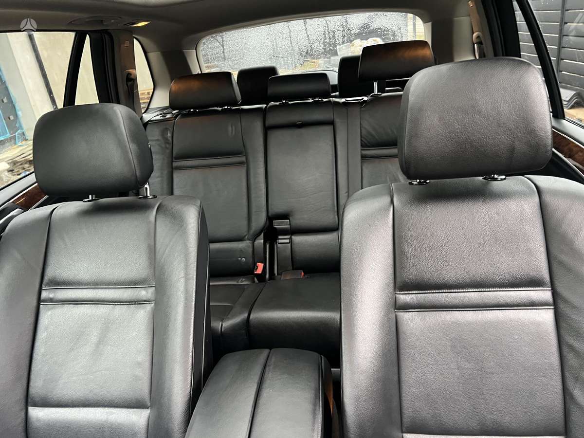 Parduodamas BMW X5 2013/6 3.0 / 225kw benzinas