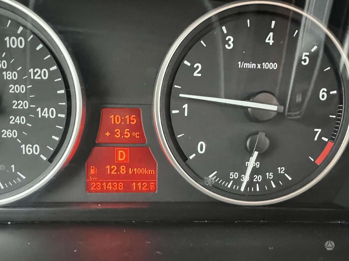 Parduodamas BMW X5 2013/6 3.0 / 225kw benzinas