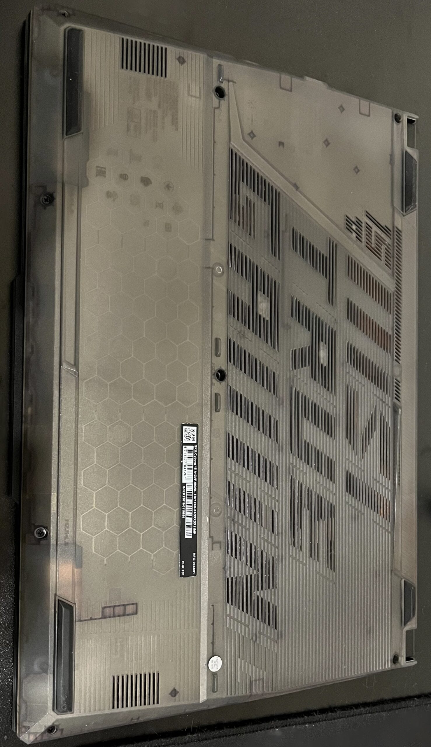 MSI cyborg 15 a12v Laptopas