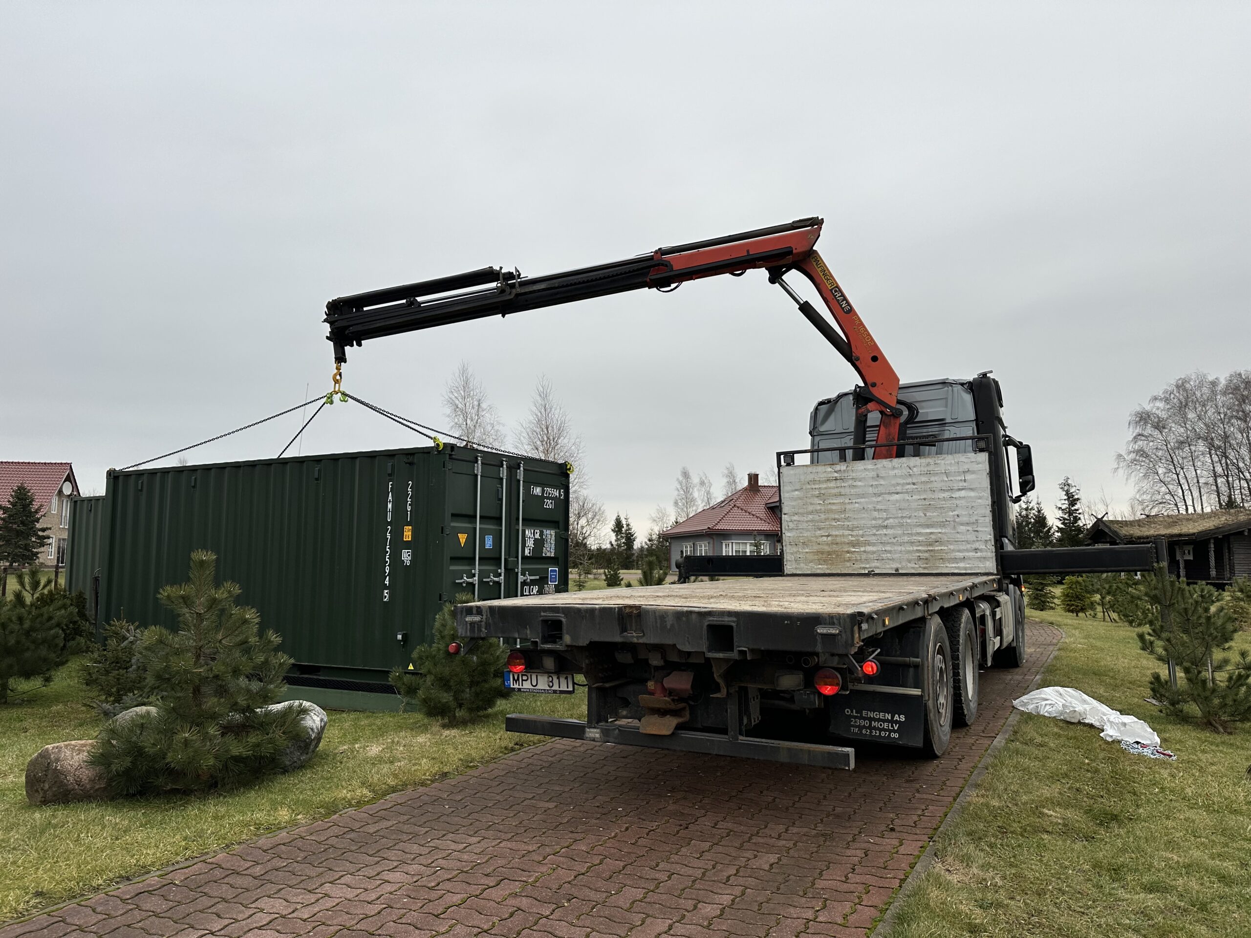 KROVINIŲ PERVEŽIMAS SU FISKARU 15m. ilgio strėlė