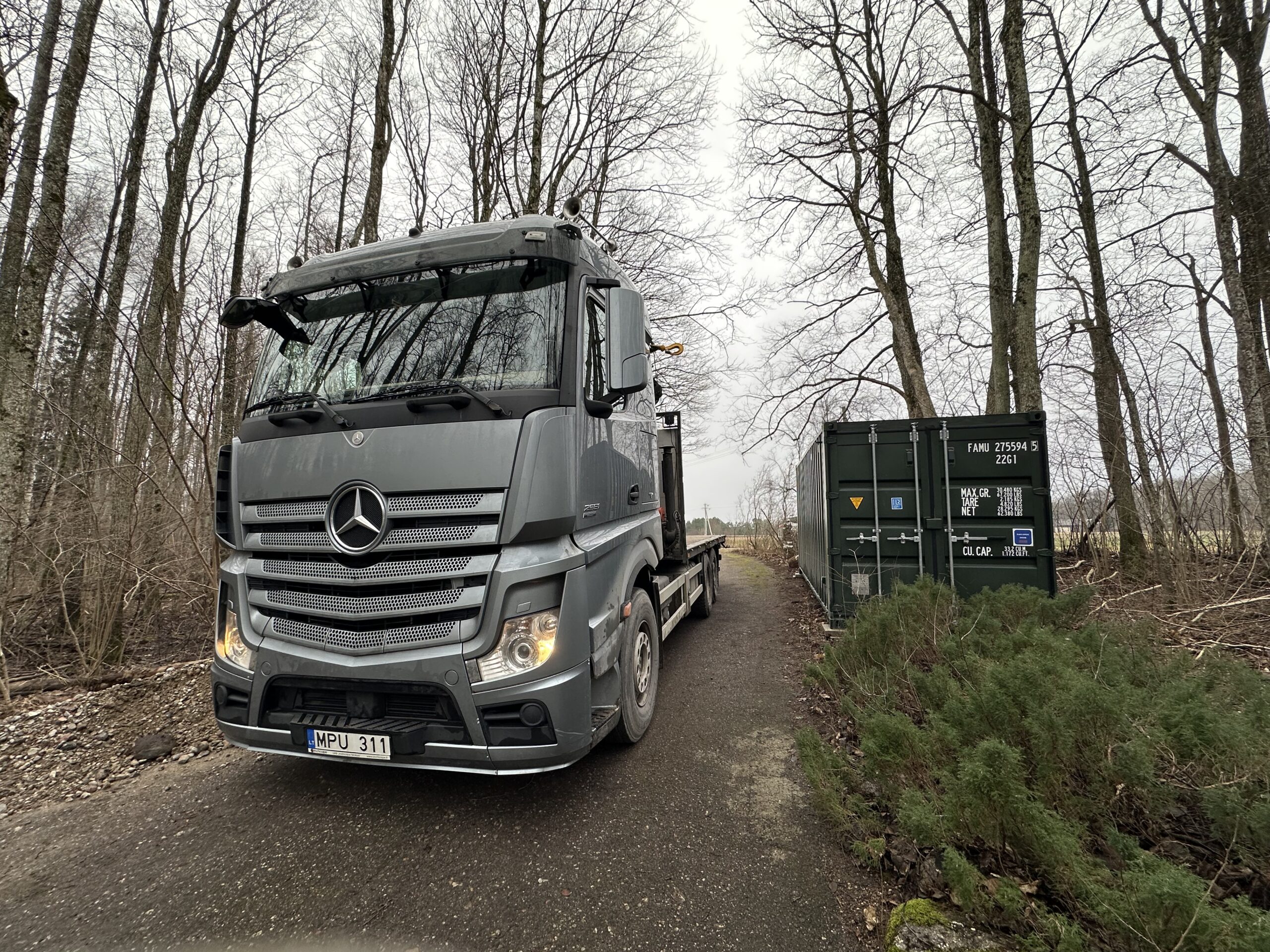 KROVINIŲ PERVEŽIMAS SU FISKARU 15m. ilgio strėlė