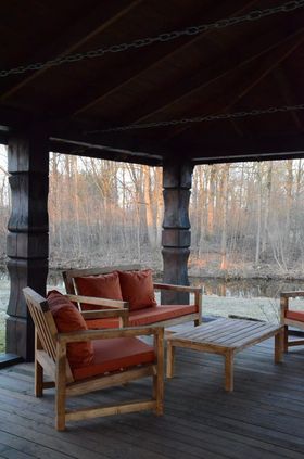 Lauko , terasos baldų , gultų paminkštinimai , lauko užuolaidos , pagalvėlės ir kt.