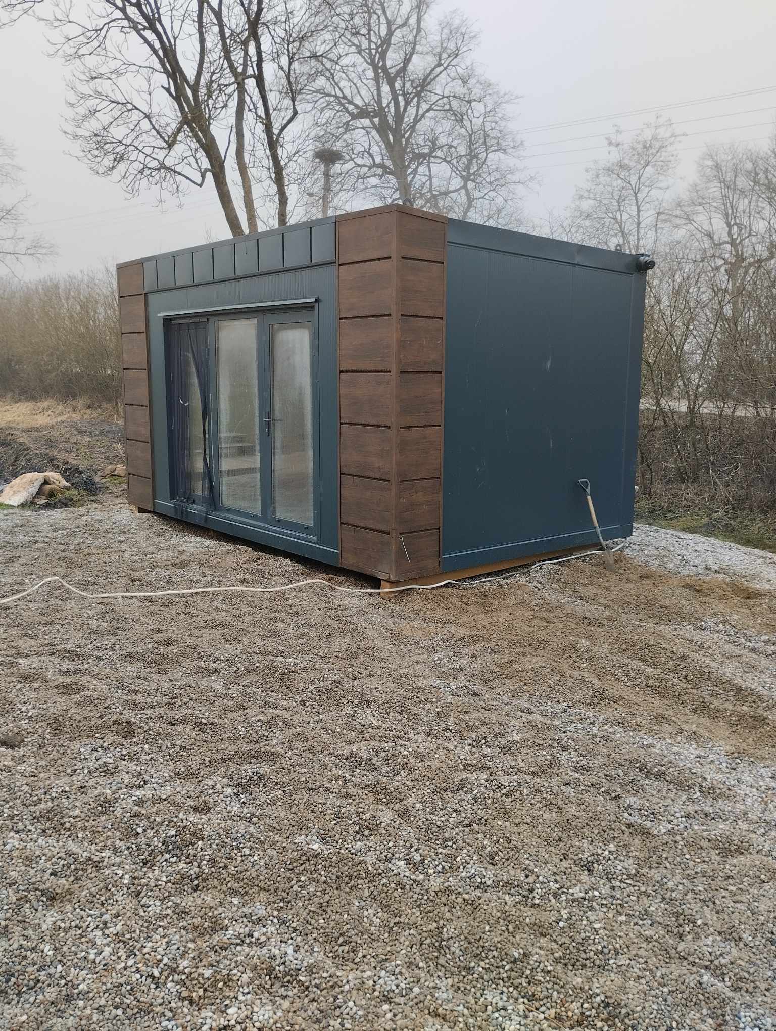 Kilnojamas modulinis namelis