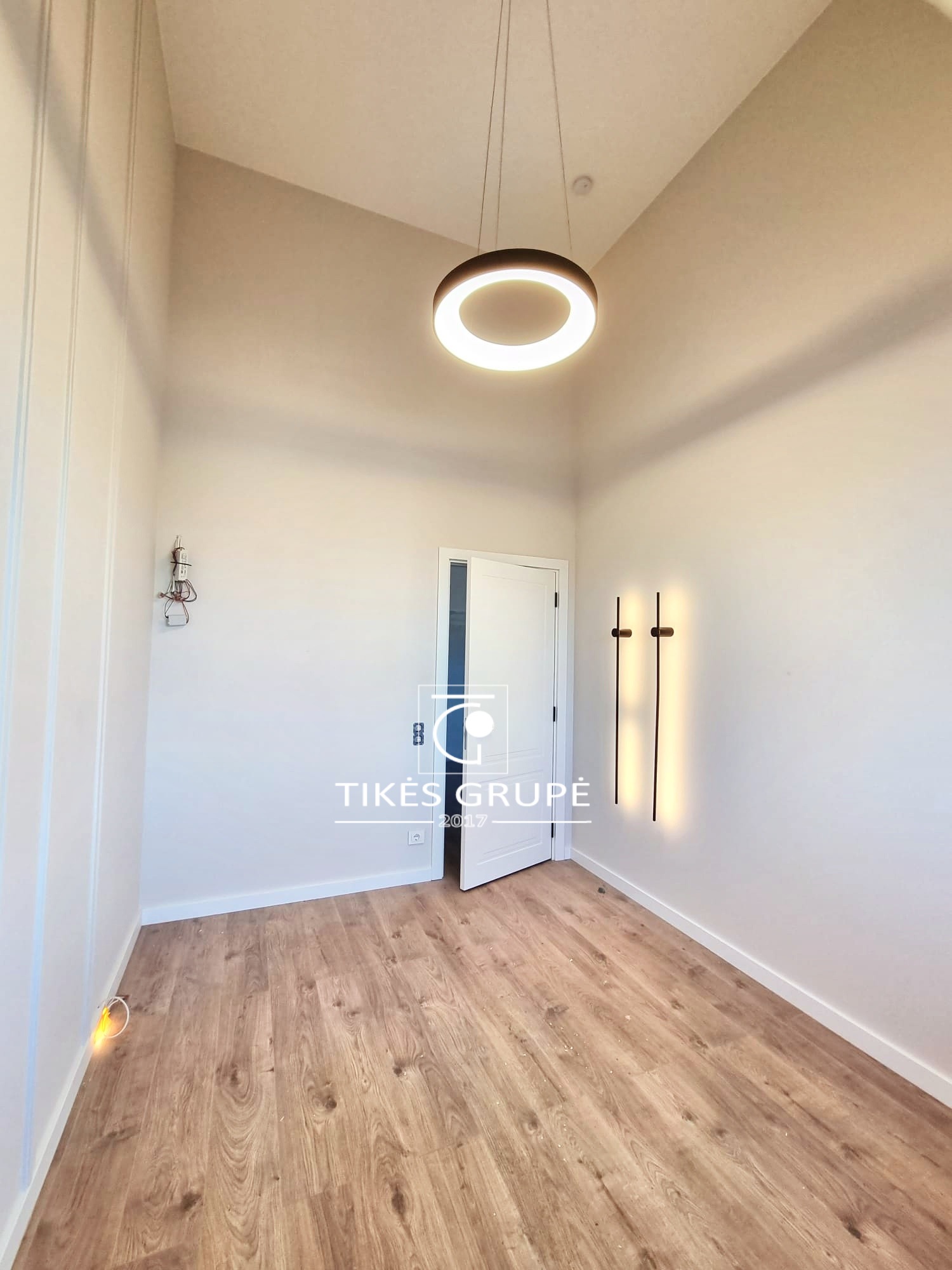 Klaipėdos mieste, rytinėje miesto dalyje, parduodamas erdvus 69.76 kv.m., butas trečiame aukšte.