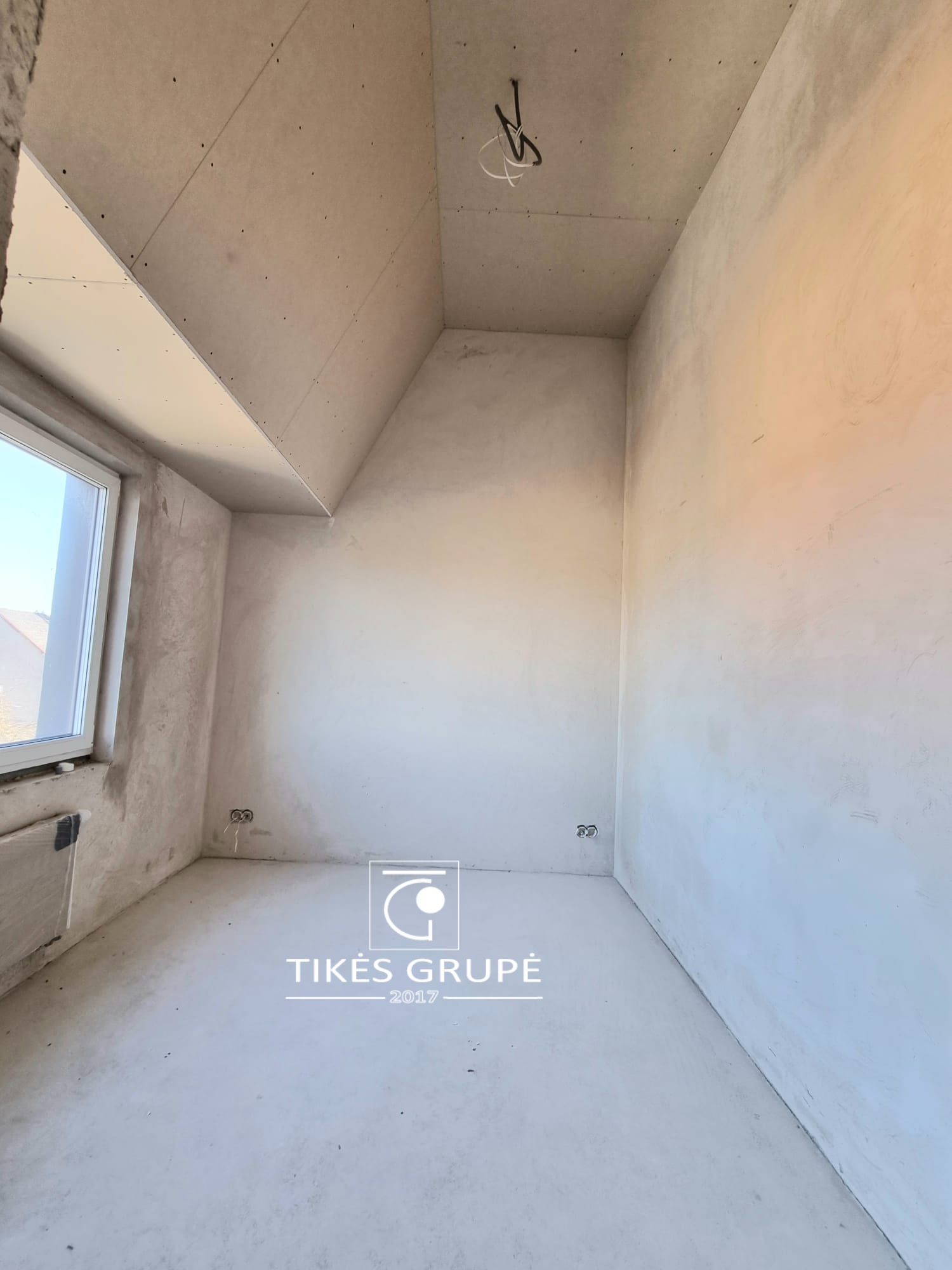 Klaipėdoje parduodamas 3 kambarių butas.