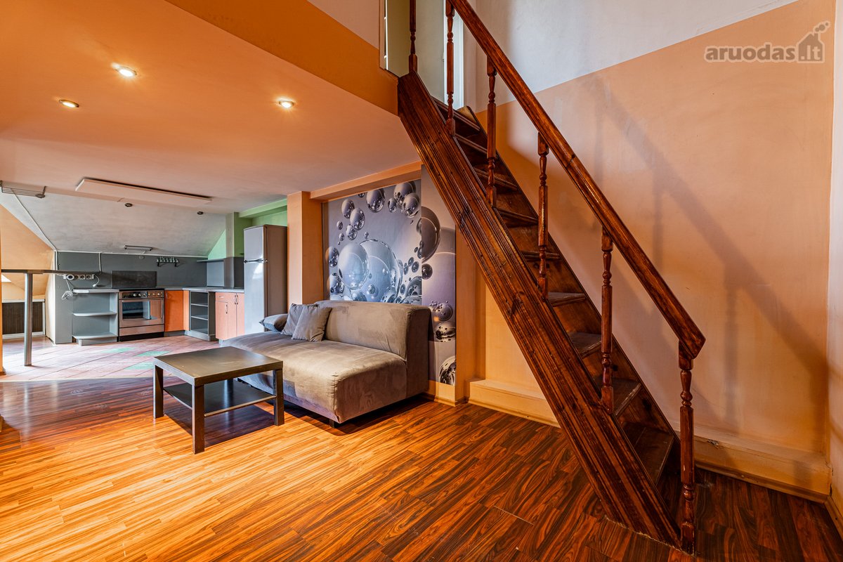 Parduodamas 3 kambarių butas