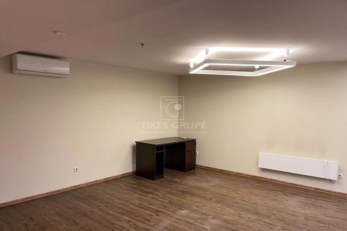 Klaipėdoje, Baltijos pr. nuomojamos komercinės paskirties patalpos.