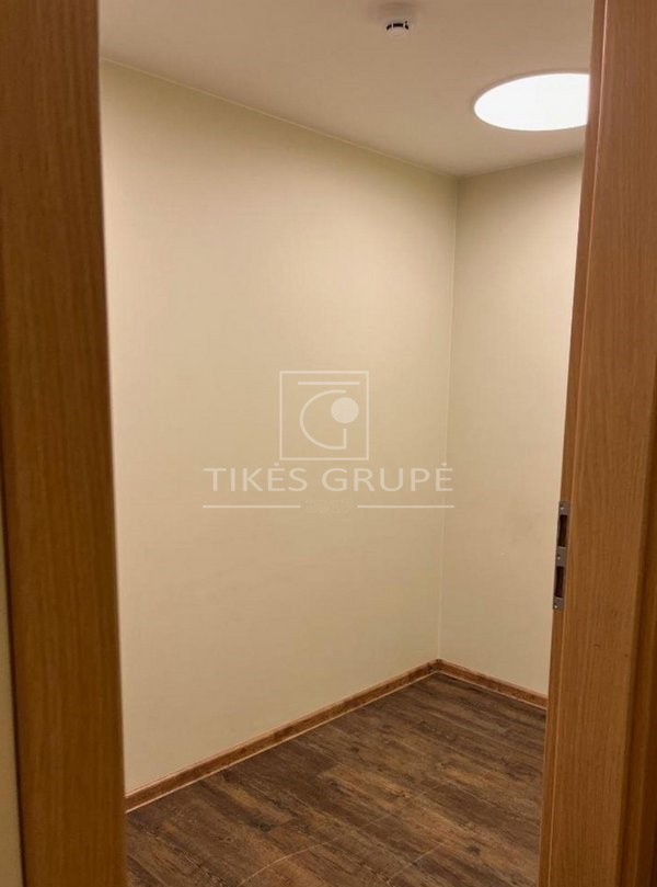 Klaipėdoje, Baltijos pr. nuomojamos komercinės paskirties patalpos.