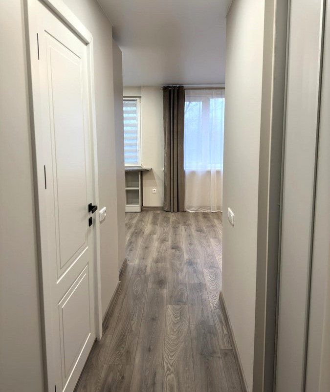 Suremontuotas 1 kambario butas Baltijos prospekte.