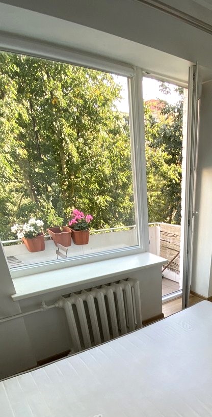 Parduodamas dviejų kambarių, naujai suremontuotas butas.