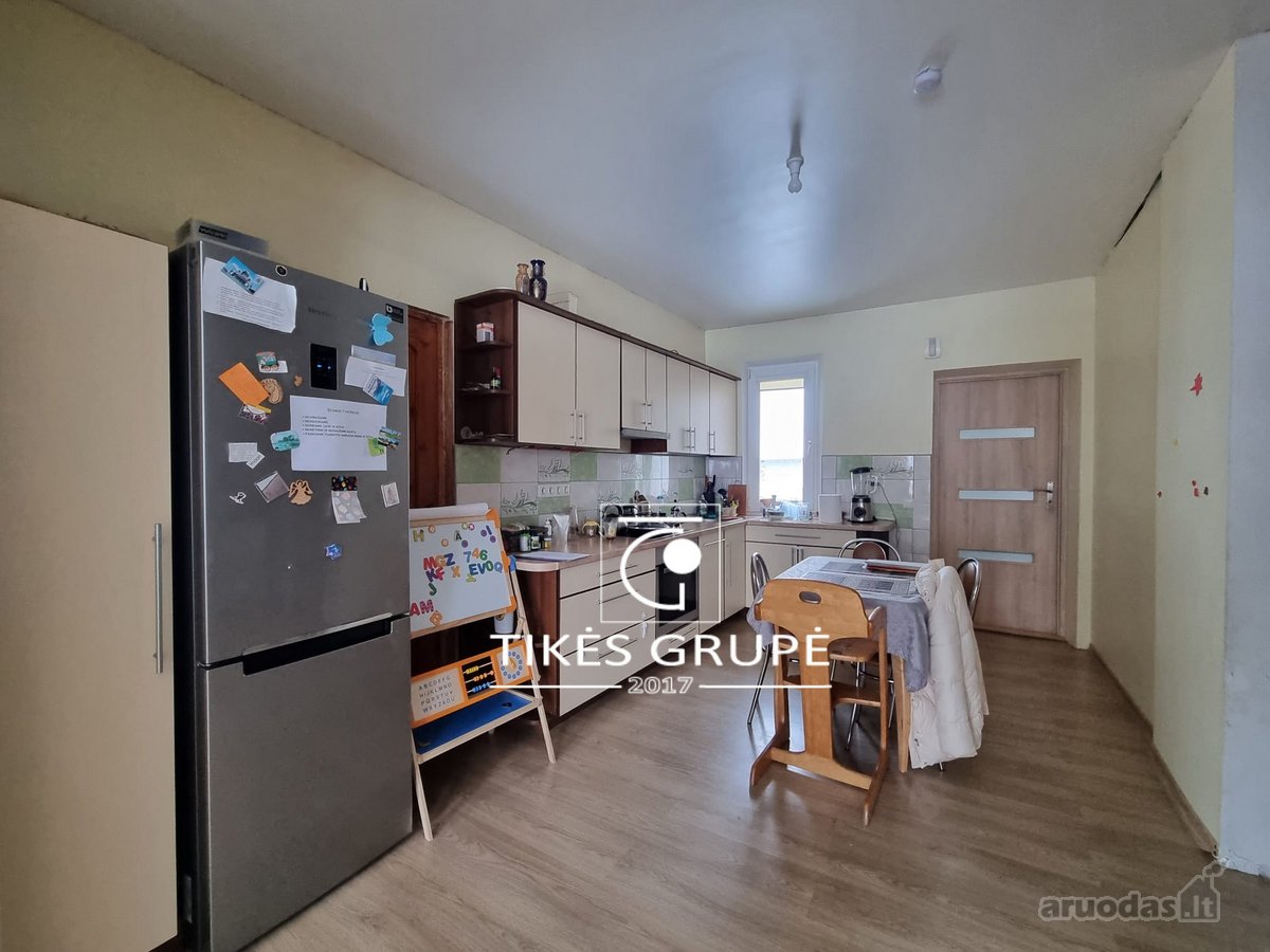 Klaipėdos raj., Derekliuose parduodamas 103 kv.m., mūrinis namas. Sklypas 6 arai.