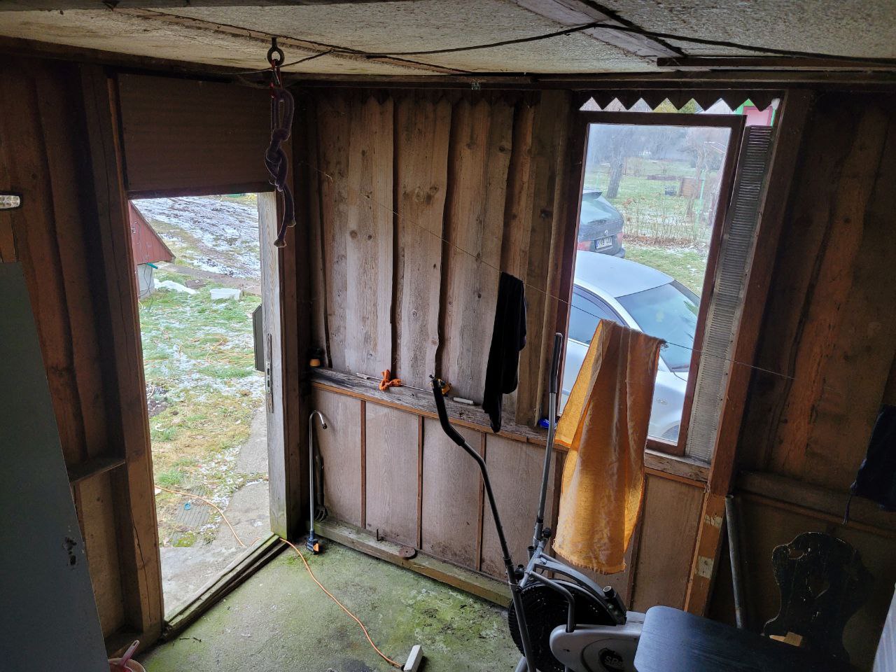 Sodo namas šalia Kauno marių