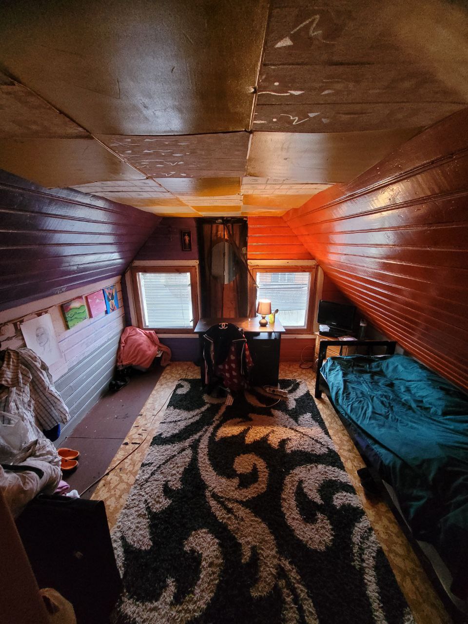 Sodo namas šalia Kauno marių