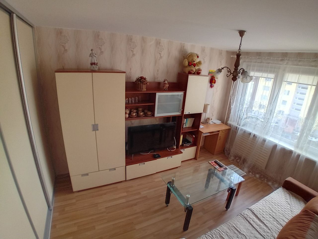 Radviliškio miesto centre parduodamas 1 k. butas