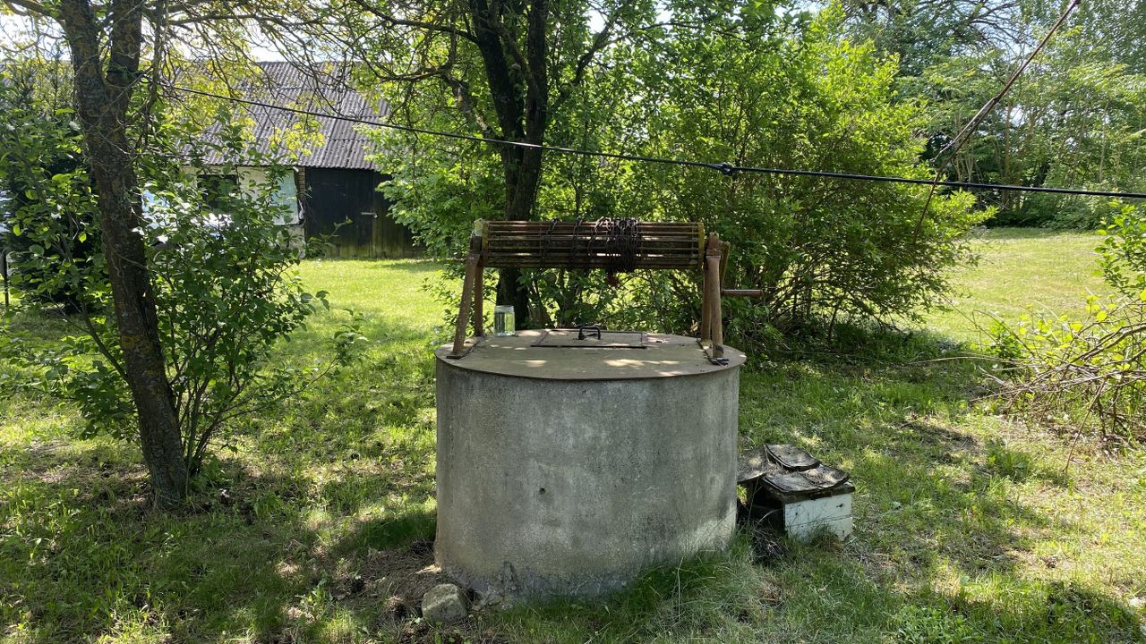 Sodyba su 1.73 ha žemės aplink namus Lazdijai, Rudamina