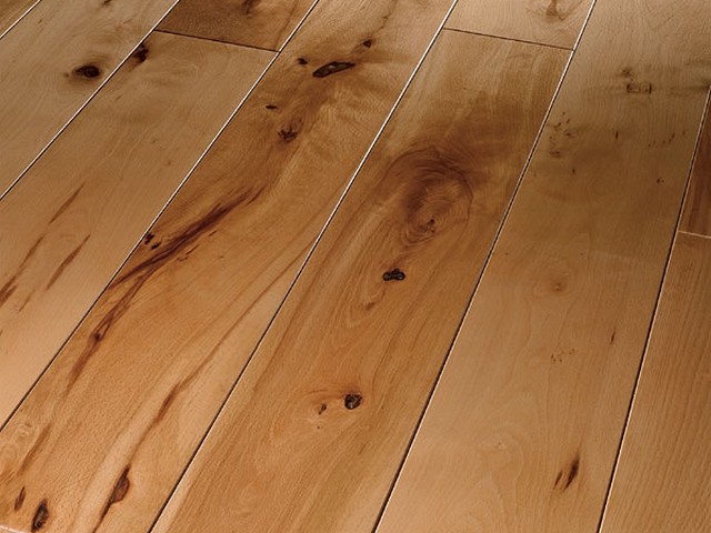 Parketo, medinių grindų šlifavimas ,lakavimas….