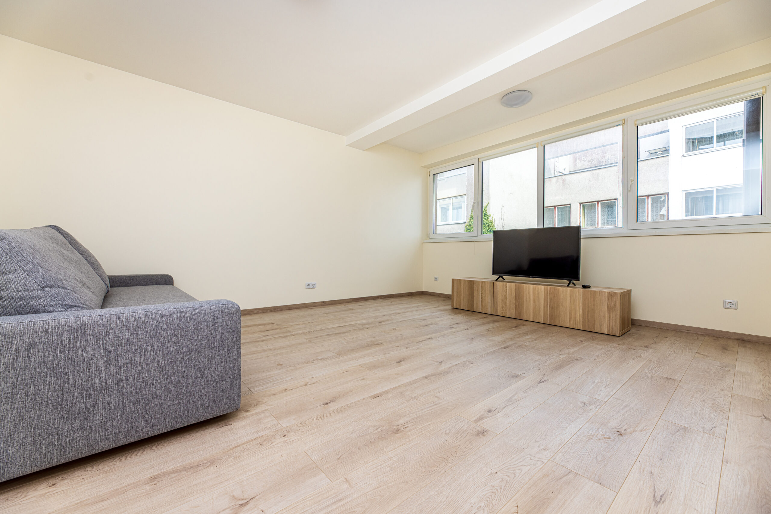 Parduodamas 1 kambario 35 kv.m. butas