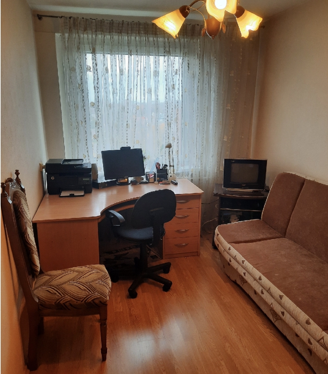 Parduodamas 3 kambarių butas