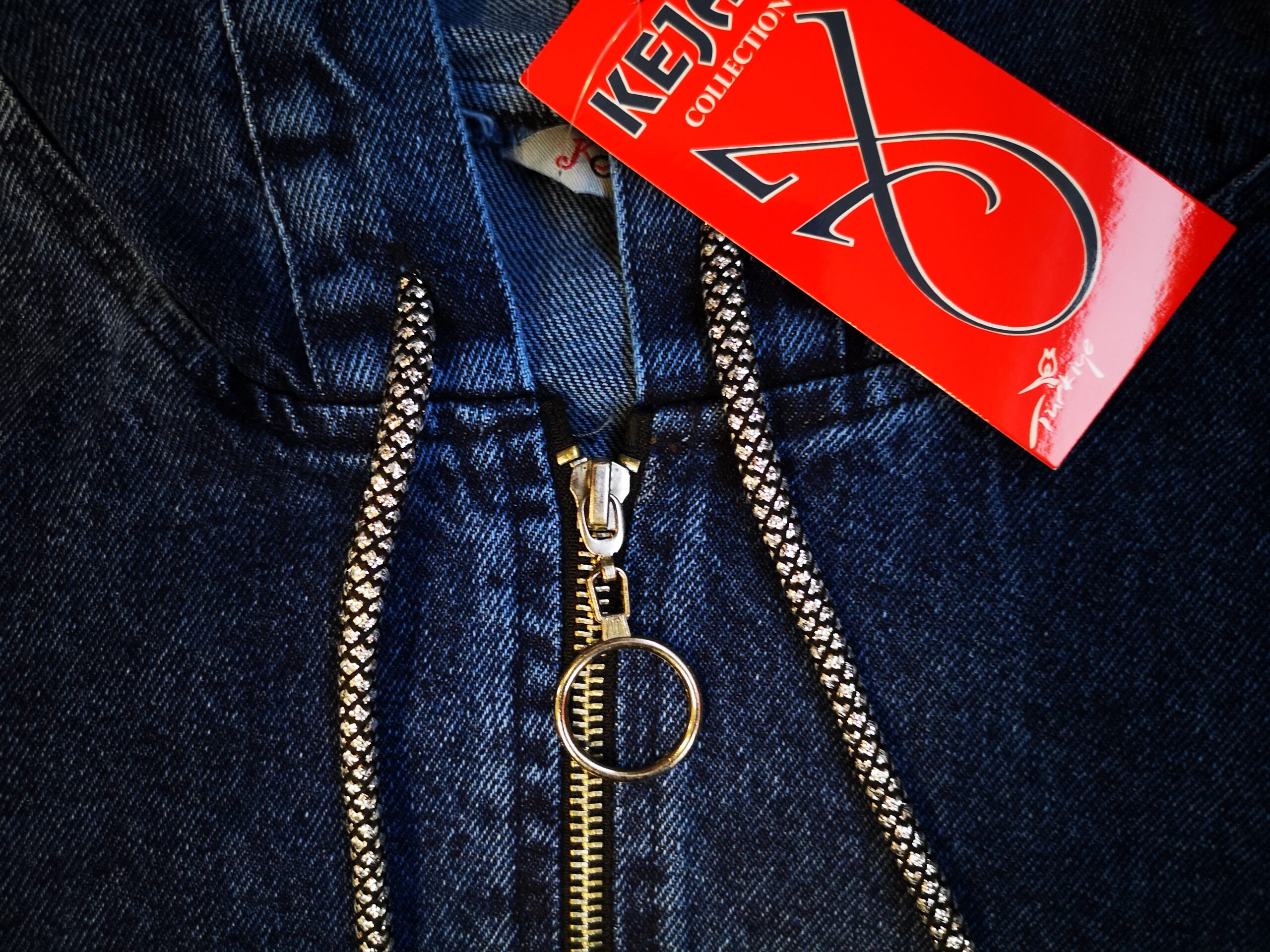 Puikios kokybės turkiškas džinsinis švarkas iki 64 dydžio.