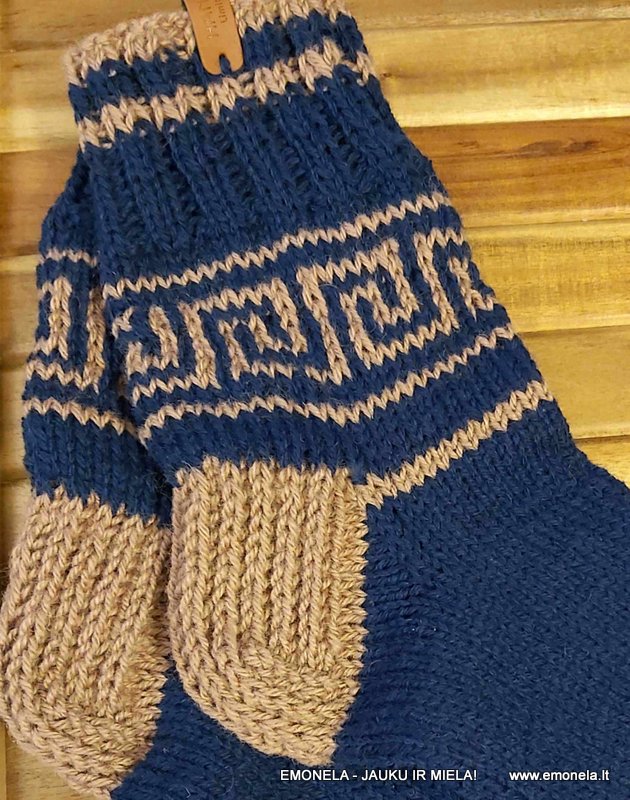 MEGZTOS KOJINĖS – DIDELĖS ( ! platus aulas), vilna Dydis: 44-48+