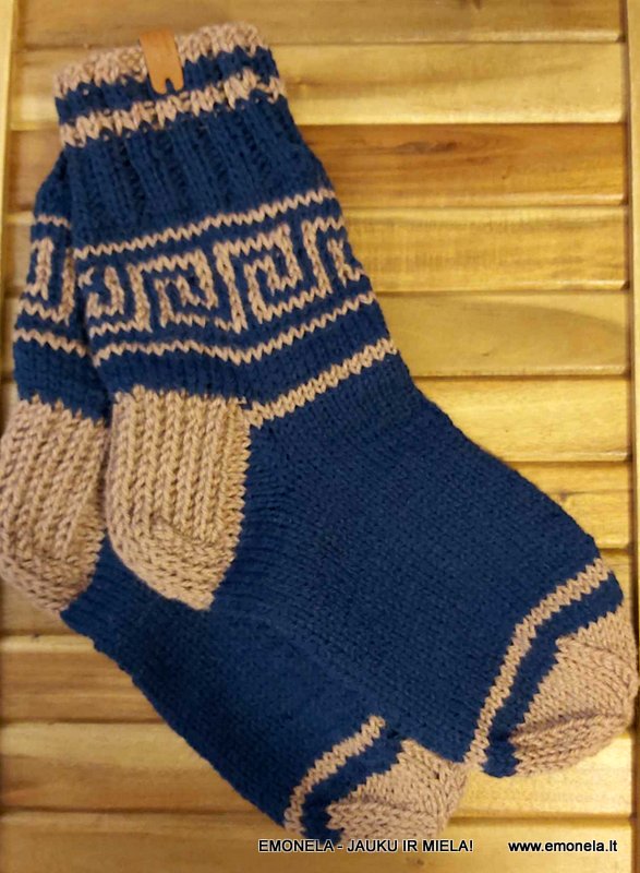 MEGZTOS KOJINĖS – DIDELĖS ( ! platus aulas), vilna Dydis: 44-48+