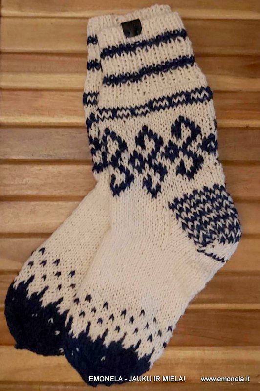 MEGZTOS KOJINĖS, ilgesnis auliukas, vilna Dydis: 44-46+