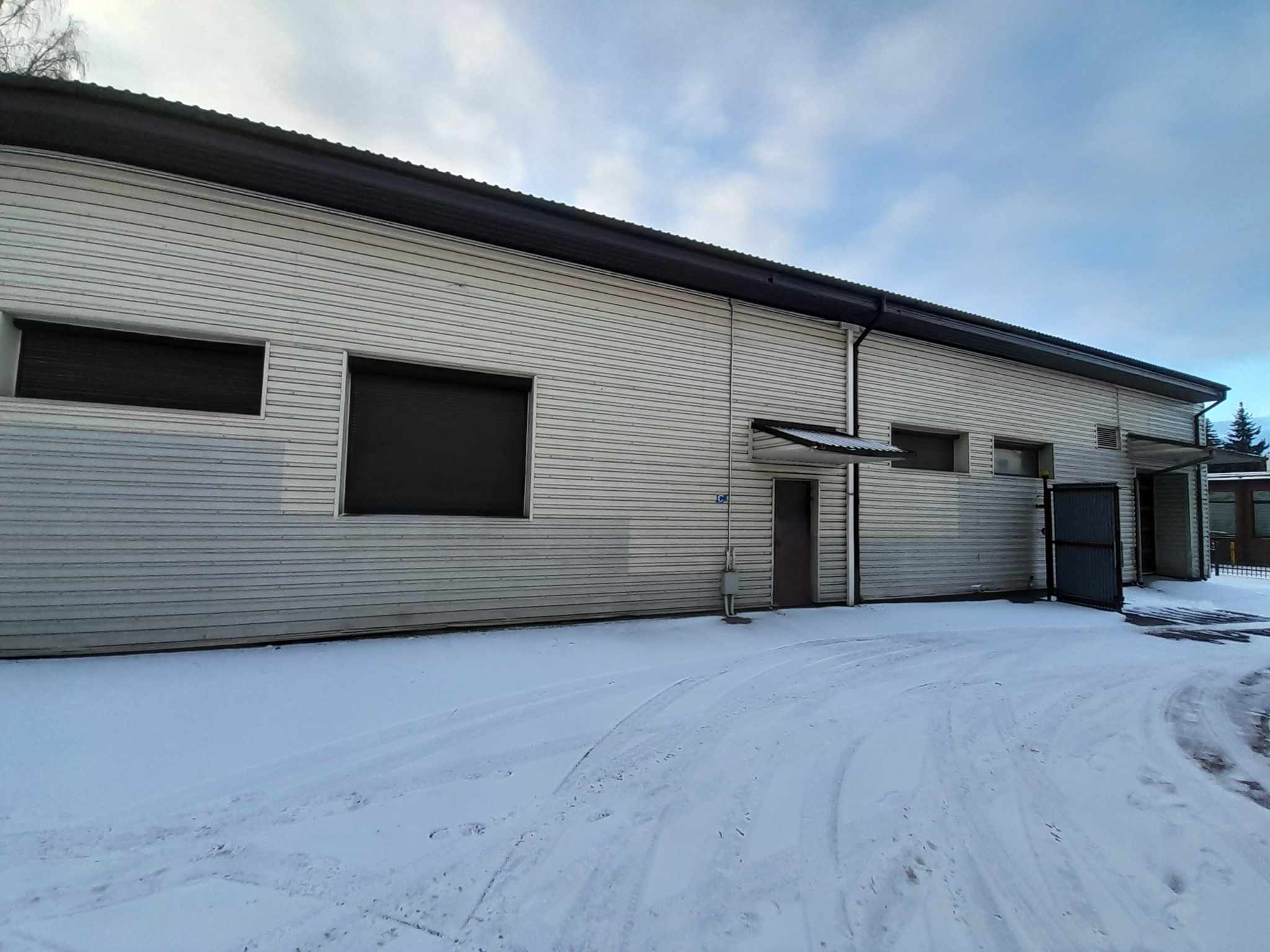 Išnuomojamos 398,23 kv.m. Komercinis pastatas centre Šaulių g.