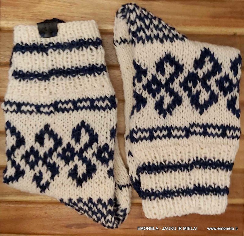 MEGZTOS KOJINĖS, ilgesnis auliukas, vilna Dydis: 44-46+