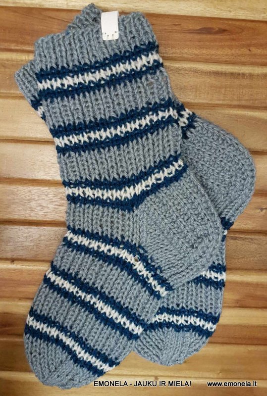 MEGZTOS KOJINĖS, tinka platesnei pėdai, 42-46 d.