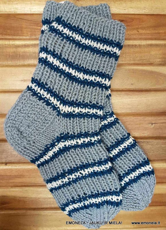 MEGZTOS KOJINĖS, tinka platesnei pėdai, 42-46 d.