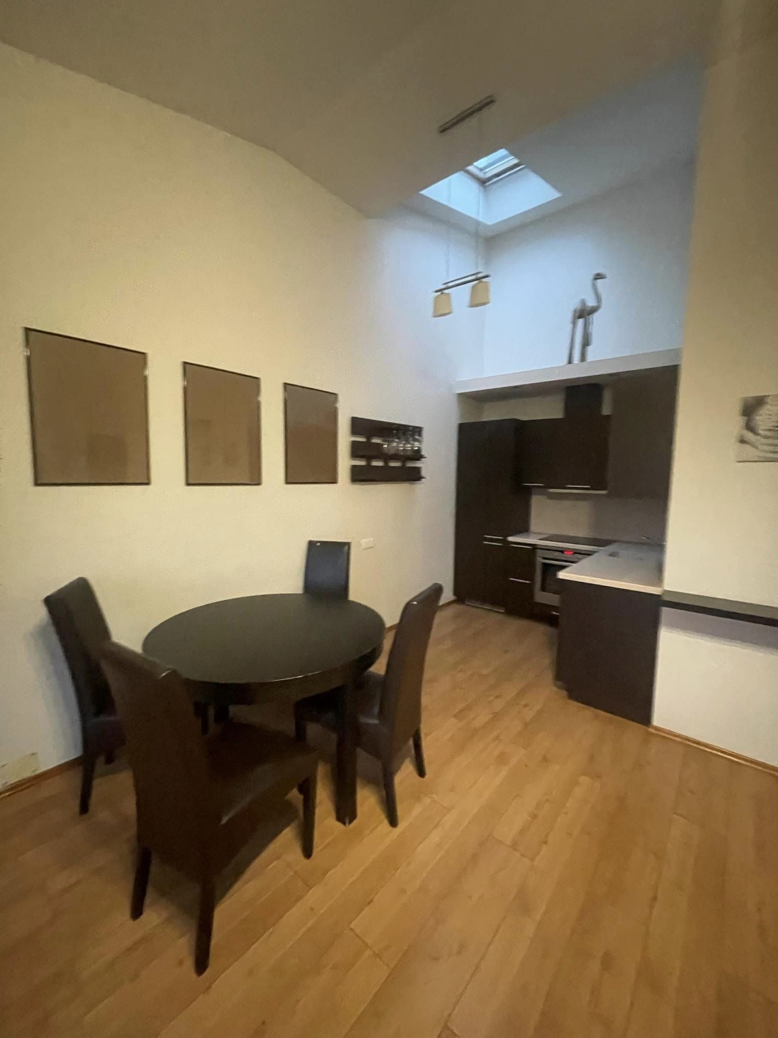 Išnuomojamas 70 kv.m. Butas Klaipėdoje Žolynų g. Per du aukštus