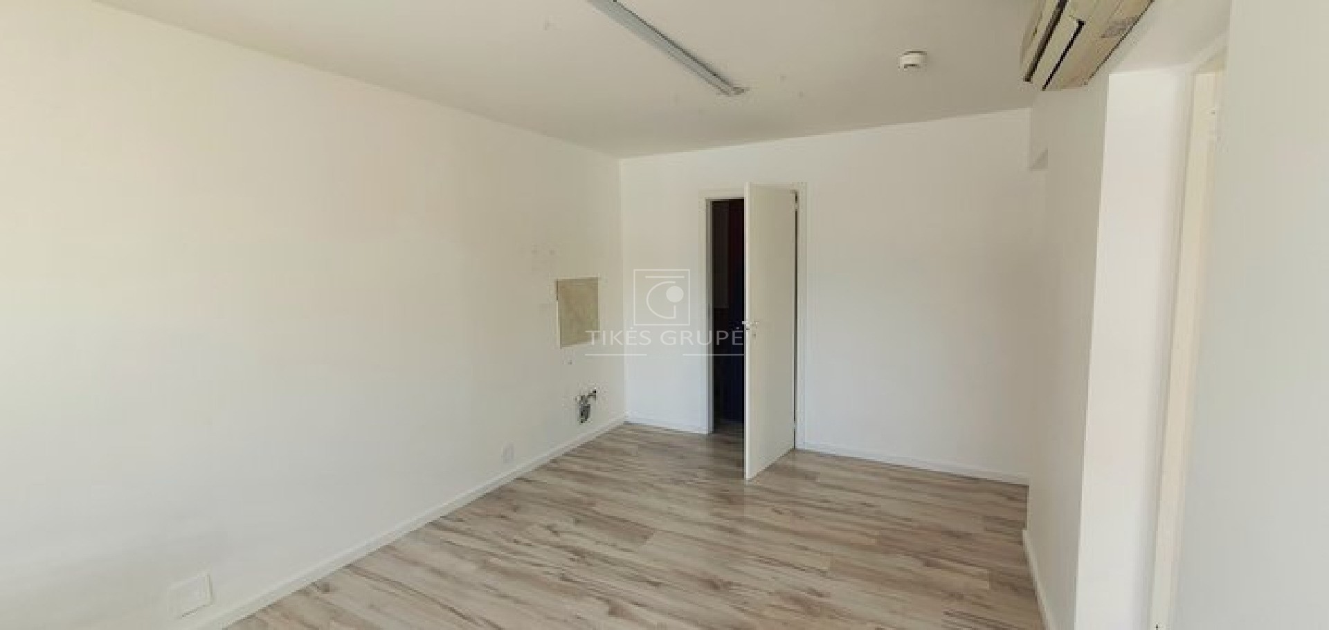 Kretingoje, parduodamos patalpos.