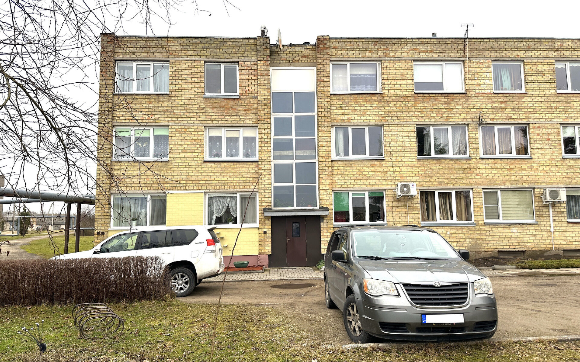 MODERNIAI ĮRENGTAS 3 KAMBARIŲ BUTAS PAKRUOJO M.