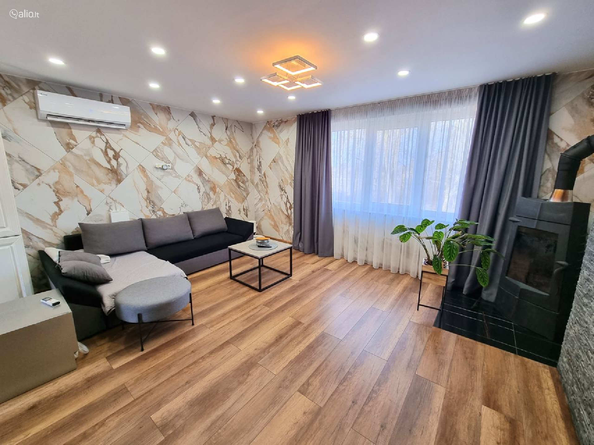 3 KAMBARIŲ BUTAS SU SKLYPU, PANEVĖŽIO R., RAMYGALA