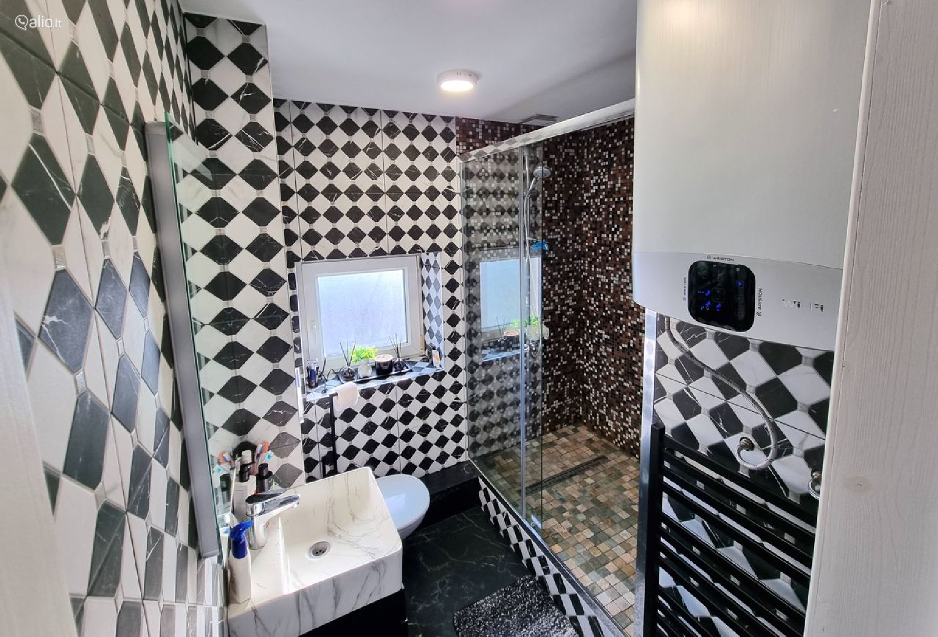 3 KAMBARIŲ BUTAS SU SKLYPU, PANEVĖŽIO R., RAMYGALA