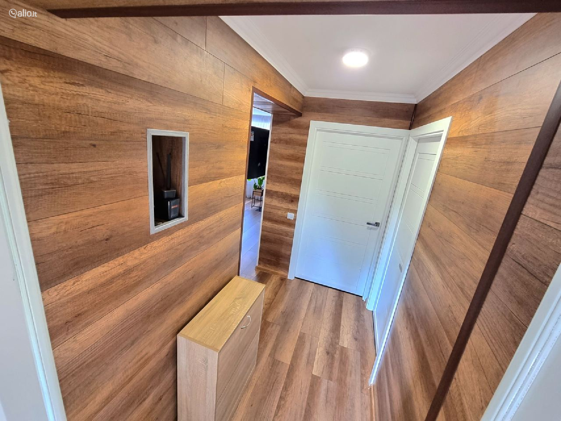 3 KAMBARIŲ BUTAS SU SKLYPU, PANEVĖŽIO R., RAMYGALA