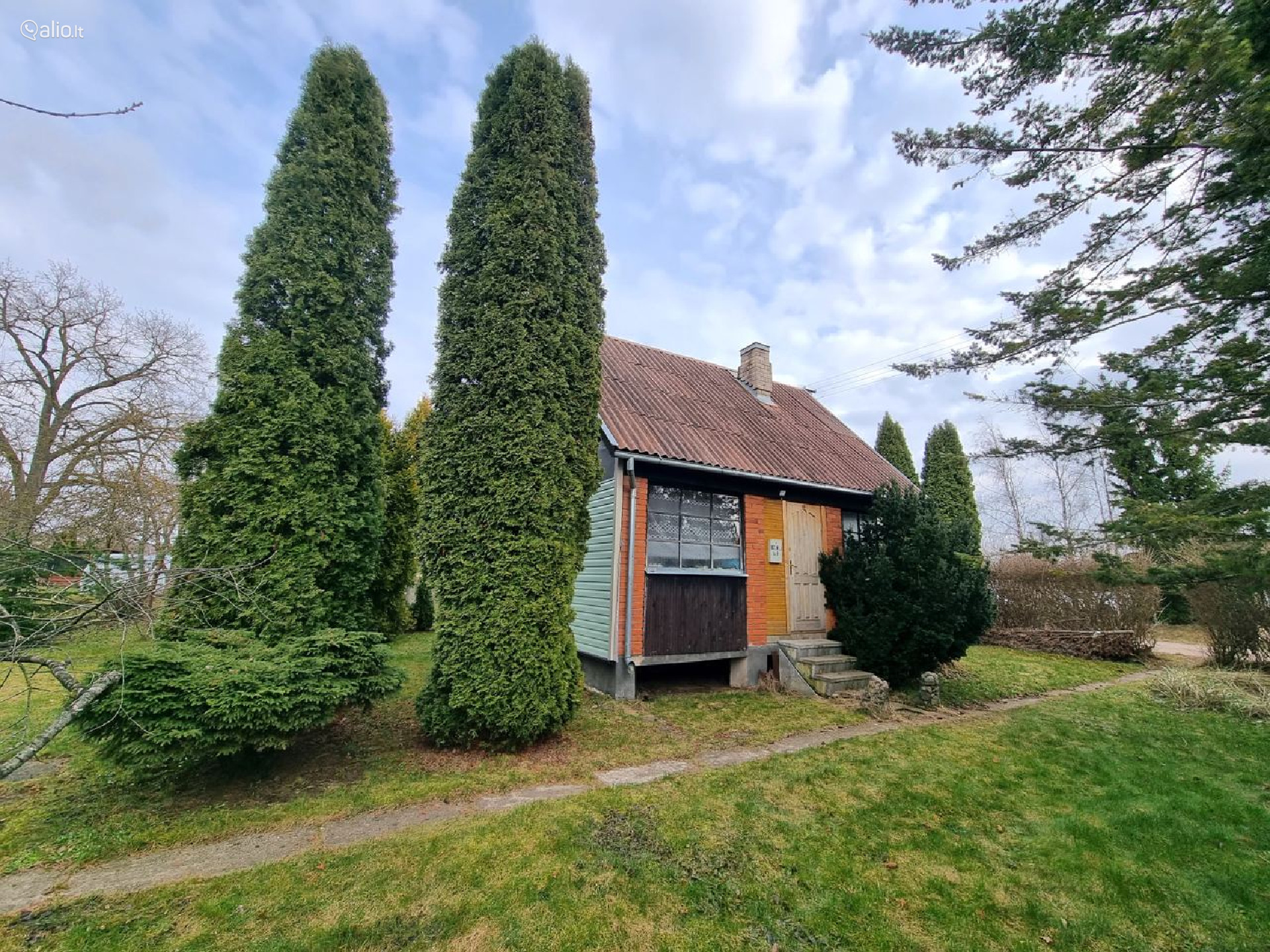 KRAŠTINIS SODO NAMAS ŠALIA MIŠKO, PANEVĖŽIO R.