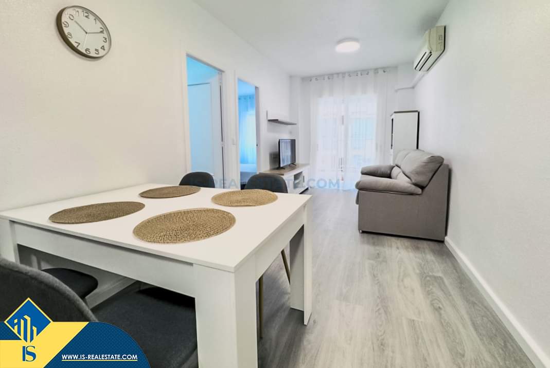 Parduodamas 3 kambarių renovuotas apartamentas, Ispanijoje, Alicante provincija, Torrevieja