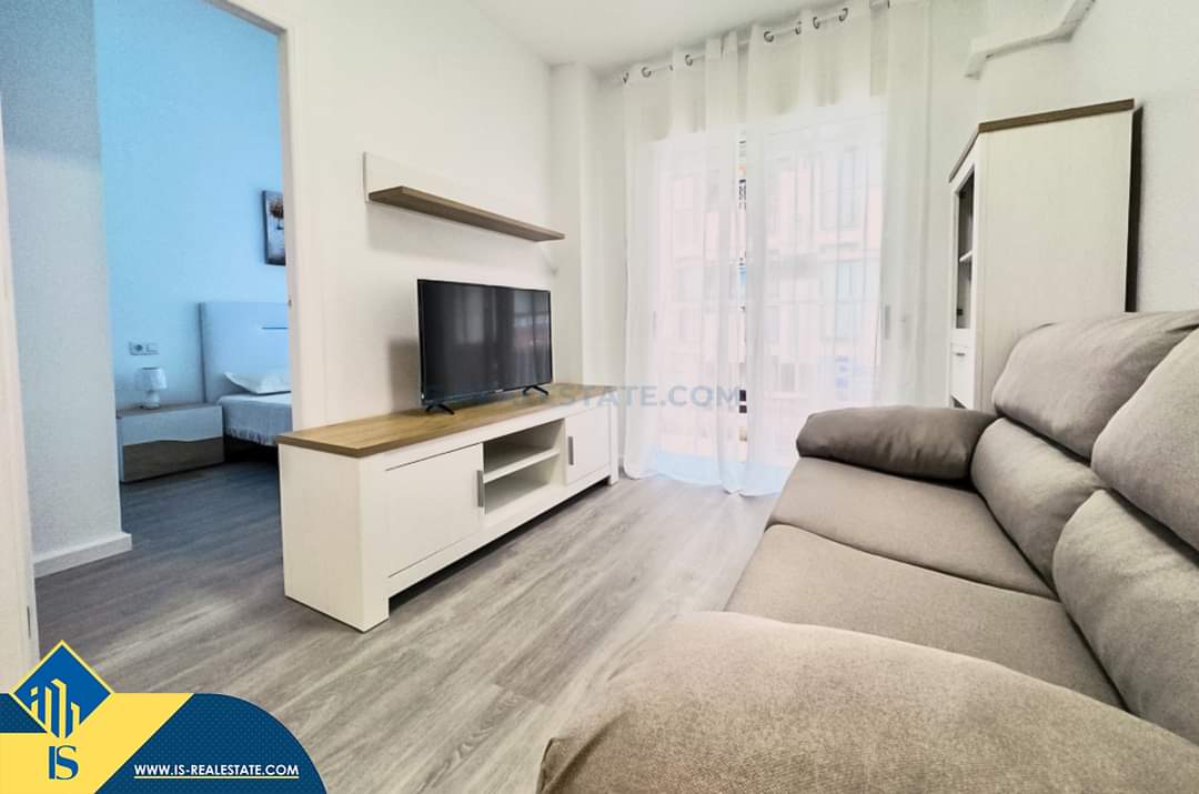 Parduodamas 3 kambarių renovuotas apartamentas, Ispanijoje, Alicante provincija, Torrevieja