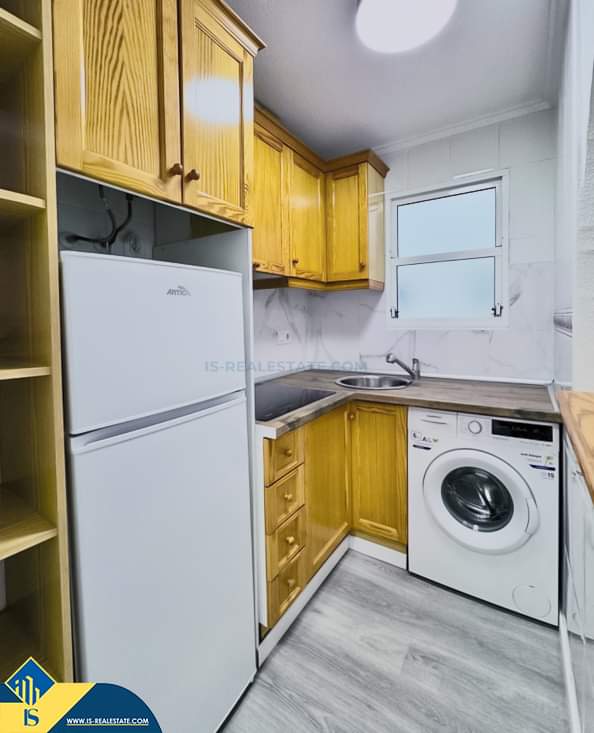 Parduodamas 3 kambarių renovuotas apartamentas, Ispanijoje, Alicante provincija, Torrevieja