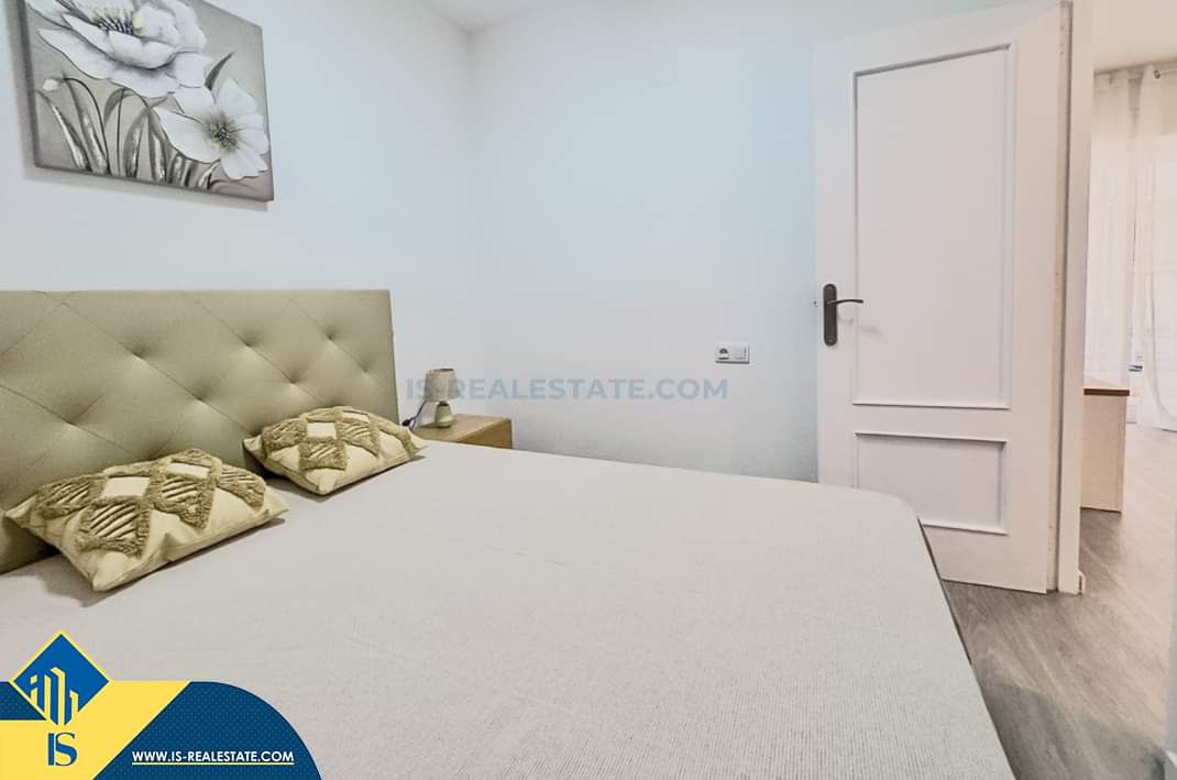 Parduodamas 3 kambarių renovuotas apartamentas, Ispanijoje, Alicante provincija, Torrevieja